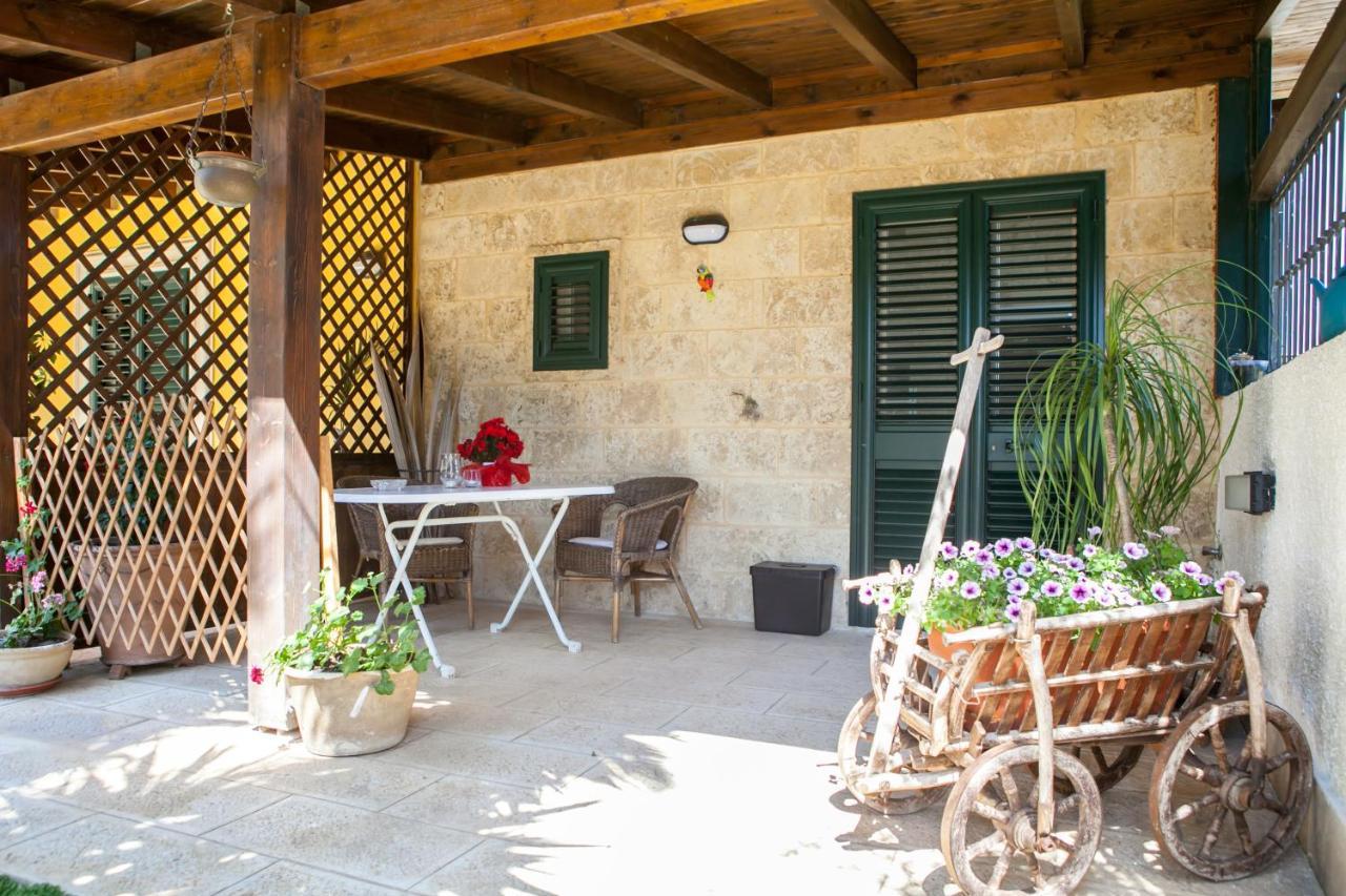 B&B I Tre Ulivi Salice Salentino Exterior foto